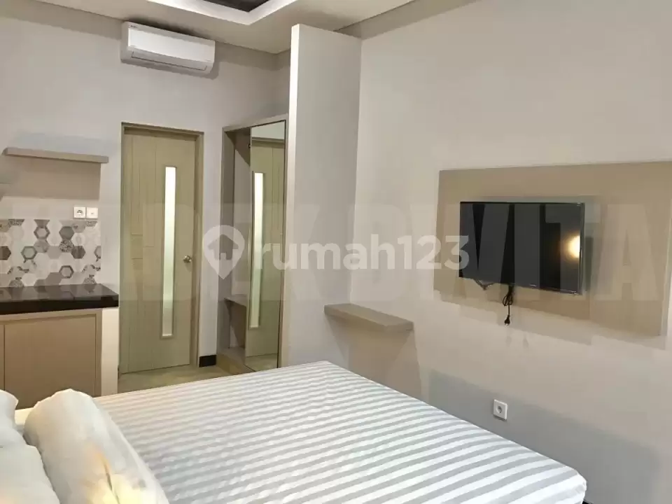 Dijual Kos/Apartemen Elite 3 Lantai di Jalan Raya Kuta – Full Furnished & SHM