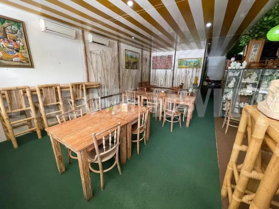 Dijual Ruko 3 Lantai Ex-Restoran di Jalan Raya Tuban – Kuta, Dekat Bandara Ngurah Rai