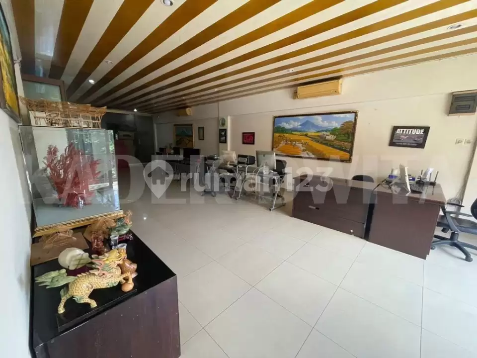 Dijual Ruko 3 Lantai Ex-Restoran di Jalan Raya Tuban – Kuta, Dekat Bandara Ngurah Rai