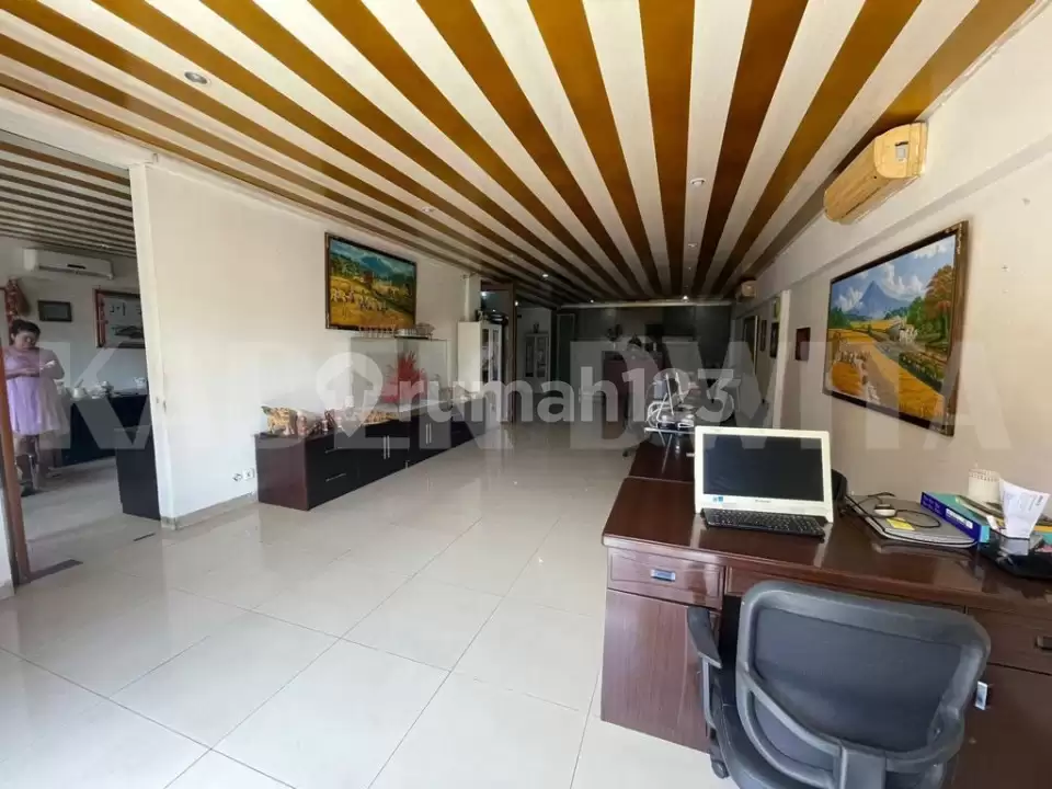 Dijual Ruko 3 Lantai Ex-Restoran di Jalan Raya Tuban – Kuta, Dekat Bandara Ngurah Rai