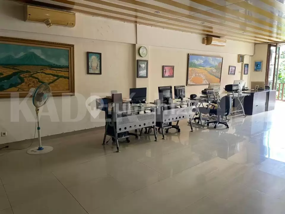 Dijual Ruko 3 Lantai Ex-Restoran di Jalan Raya Tuban – Kuta, Dekat Bandara Ngurah Rai