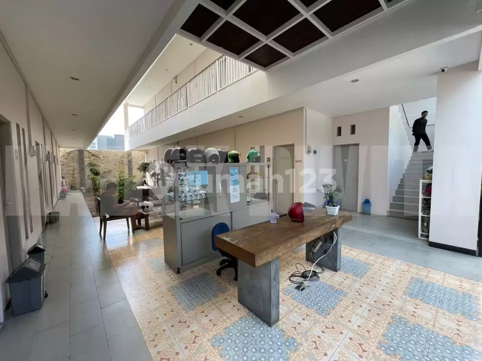 Dijual Kos Elite 3 Lantai di Kuta – Full Furnished, Siap Huni, SHM