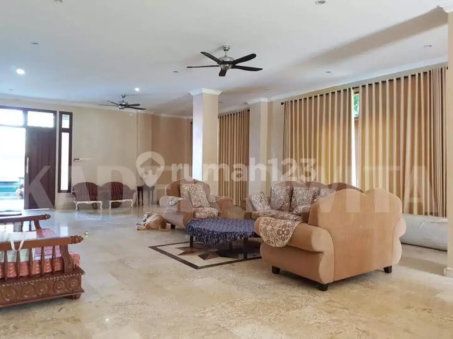 Dijual Villa 3 Lantai View Laut di Pantai Pabean – Ketewel, Dekat Sanur