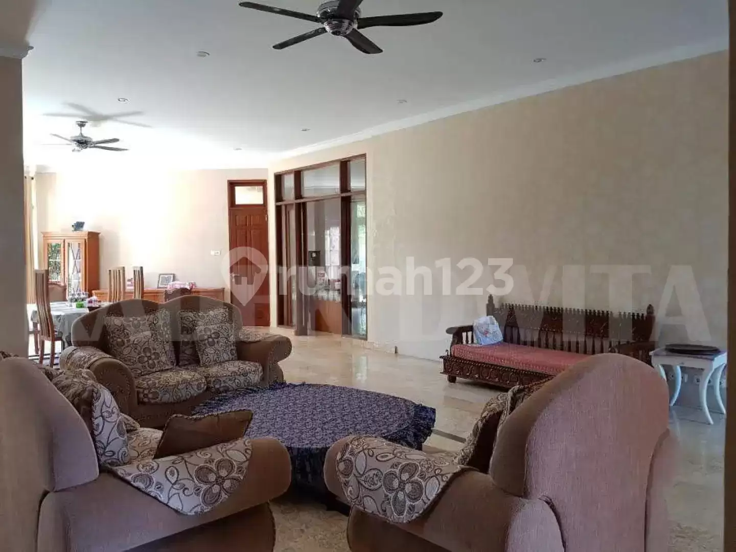 Dijual Villa 3 Lantai View Laut di Pantai Pabean – Ketewel, Dekat Sanur