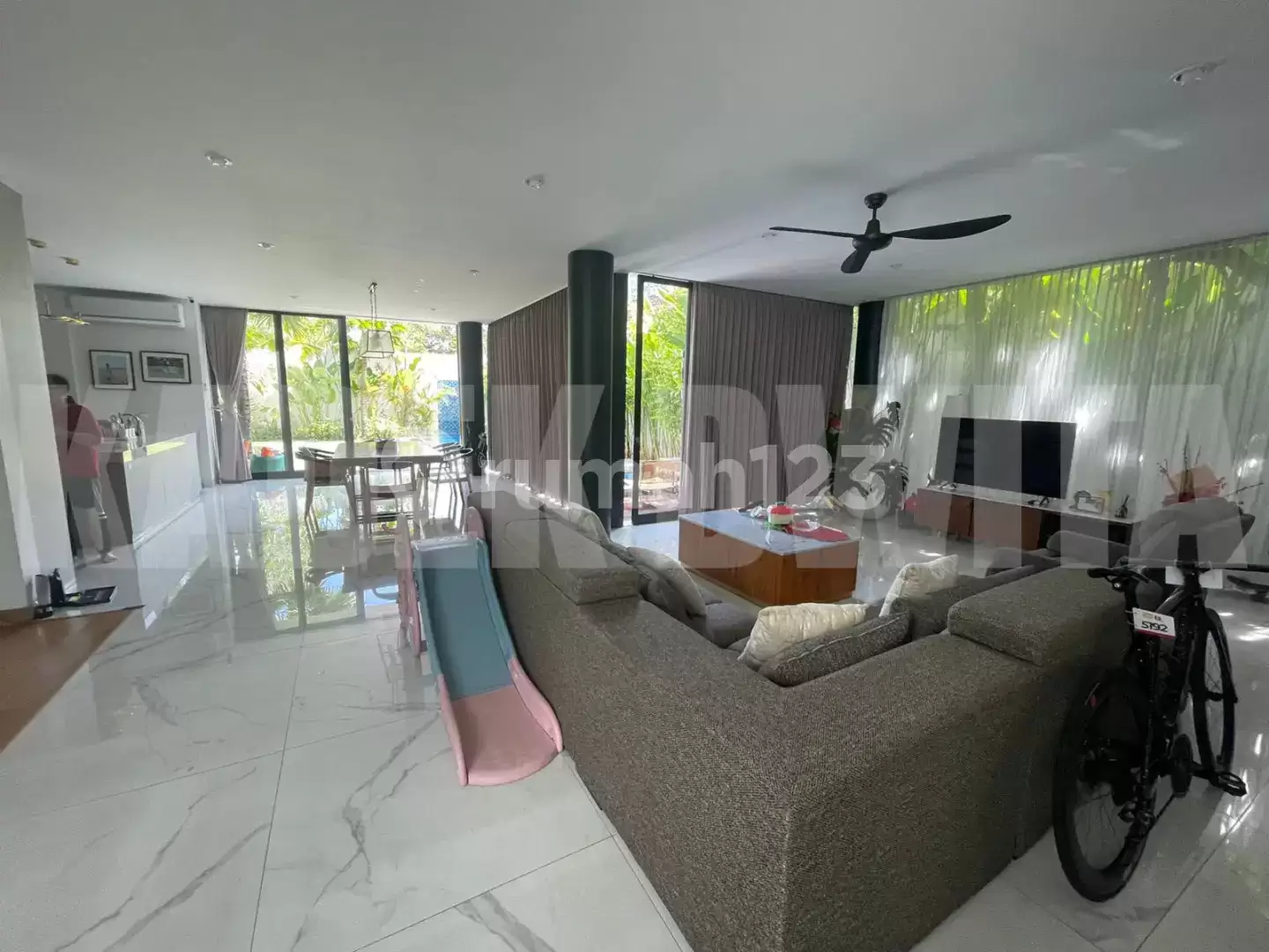 Dijual Rumah Mewah 2 Lantai di Tukad Musi, Renon – Denpasar