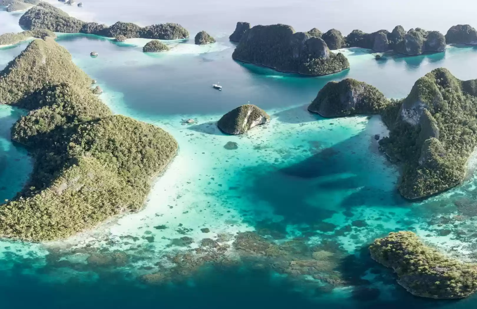 PAPUA & RAJA AMPAT – The Last Paradise