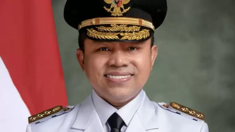 KPK Tangkap Gubernur Riau Abdul Wahid dalam OTT, 9 Orang Lain Ikut Diamankan