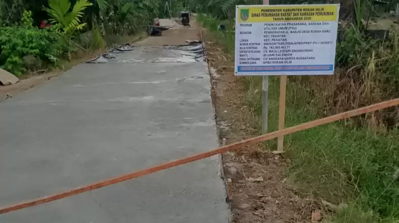 Peningkatan Jalan Masjid di Desa Rokan Baru Diapresiasi Warga, Wujud Nyata Pembangunan dari APBD Rohil 2025