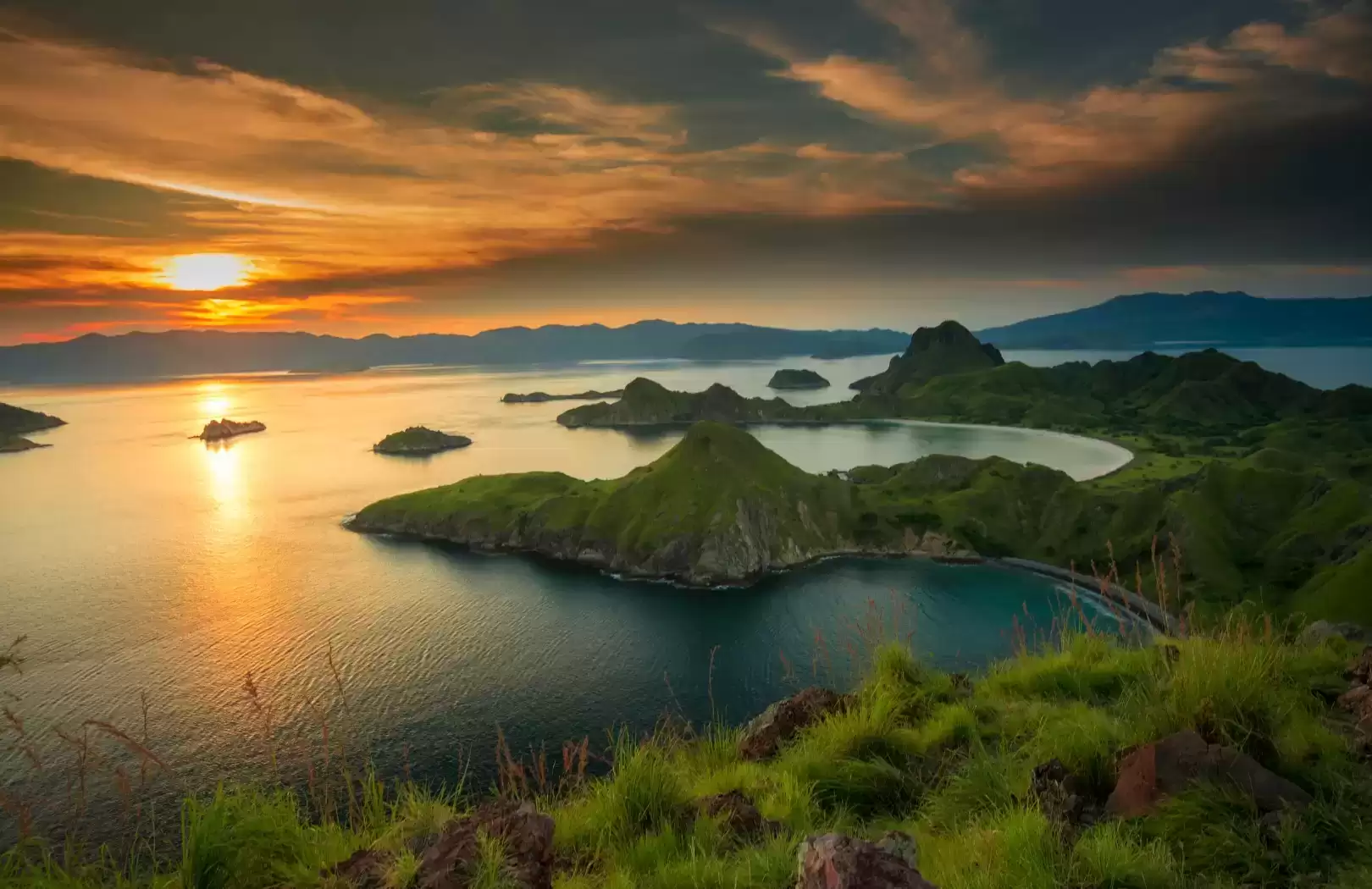 FLORES & KOMODO – Explorateur des Îles du Dragon (7 jours / 6 nuits)