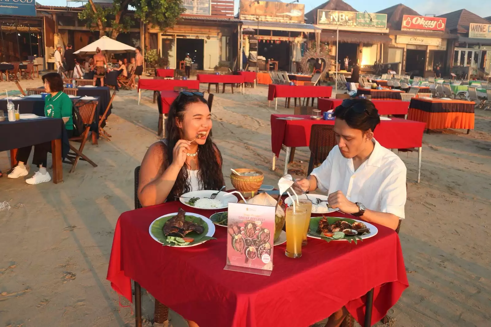 Romantic Dinner by the Beach in Bali: Why Jimbaran is the Perfect Choice