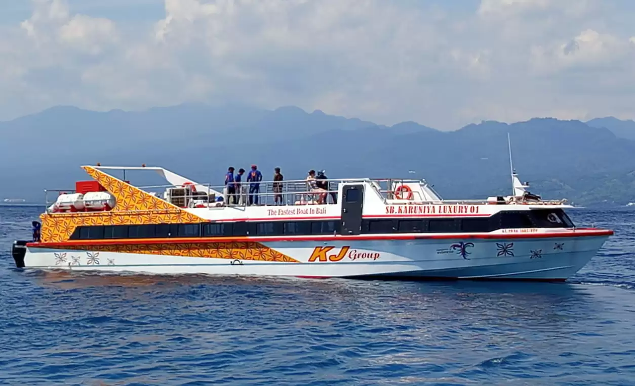 Karuniya Jaya Luxury Fast Boat – Premium Fast Boat from Padang Bai to Gili & Lombok