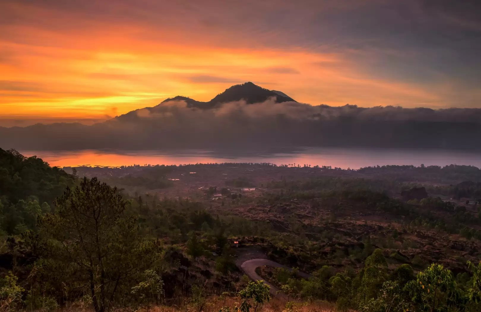 Mt Batur Sunrise Trekking With Hotspring