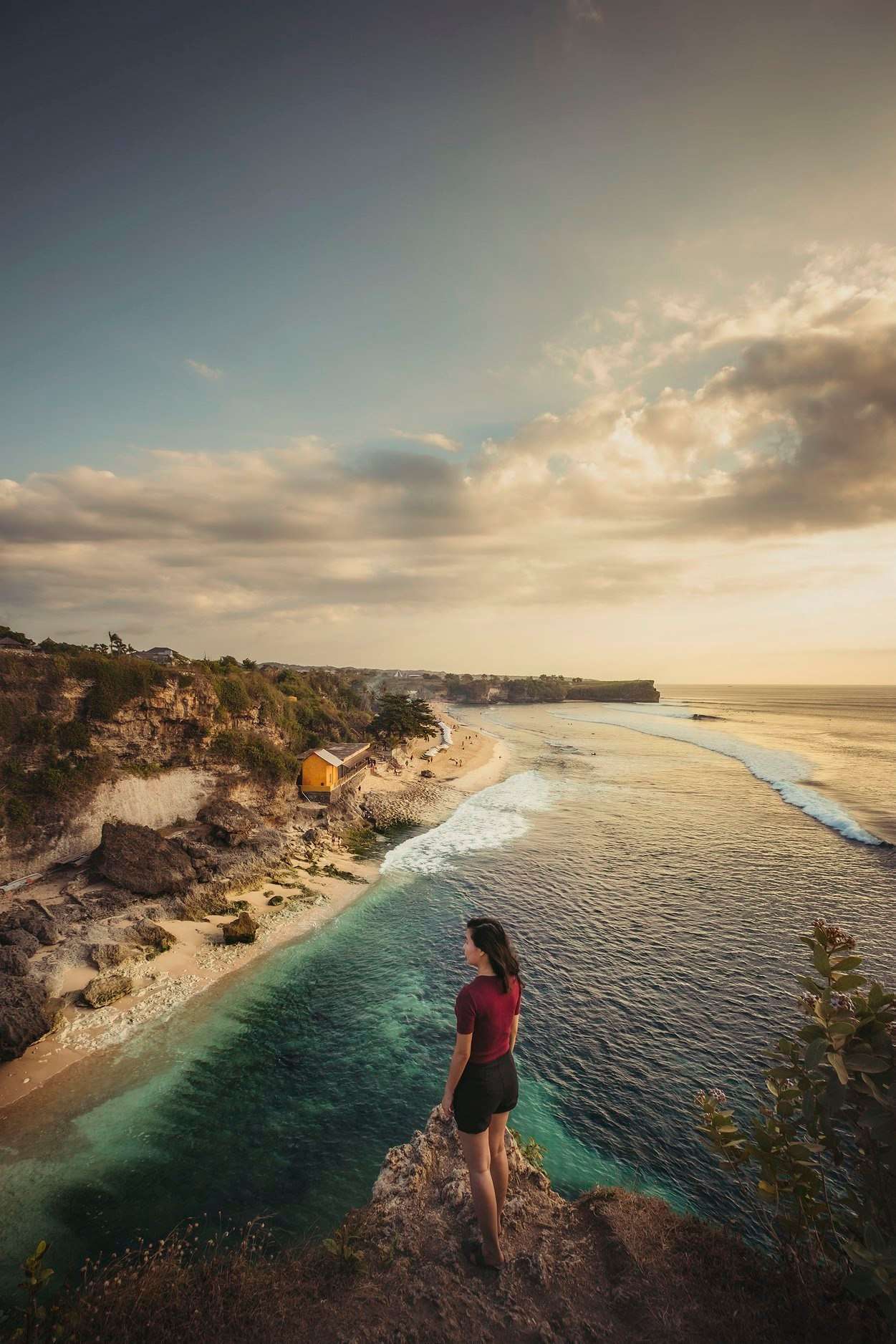 Rekomendasi resort dengan pemandangan pantai di Bali