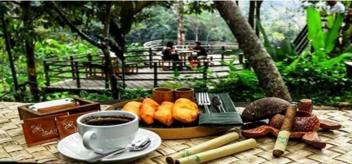 Paket Tour Keluarga 2H 1M Gold