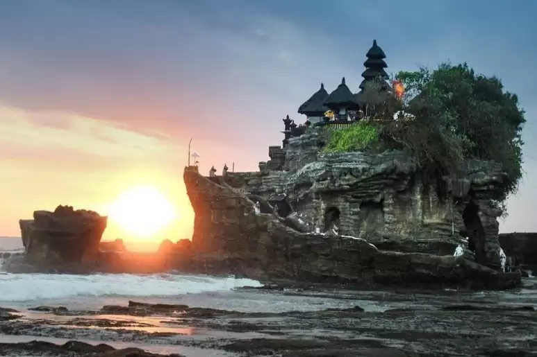 Paket Tour Keluarga 3H 2M Platinum