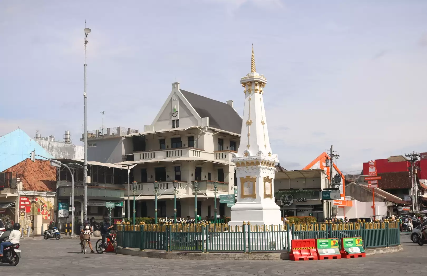 Exploring Indonesia Beyond Bali Through Multi-Day Travel Packages