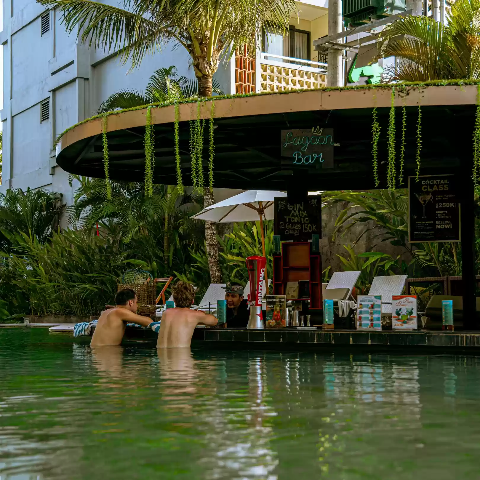 A Complete Rooftop Dining Experience in Canggu