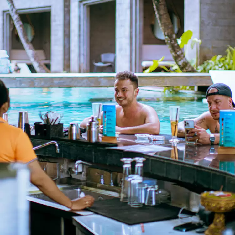 Sanken Pool Bar