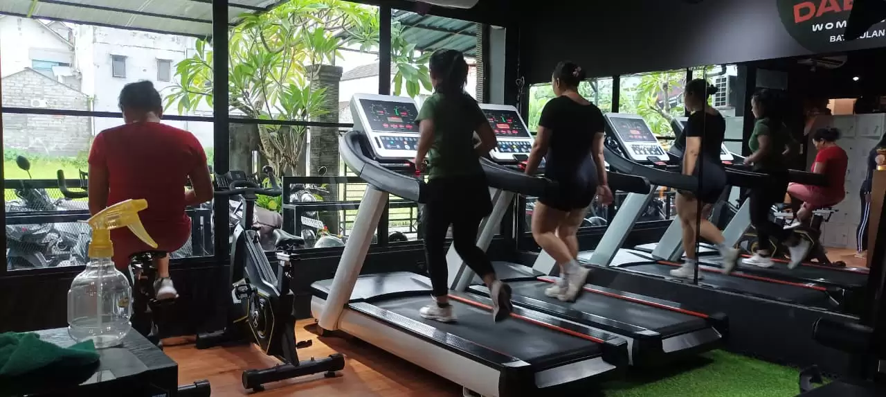 Dabing Woman Gym Batubulan