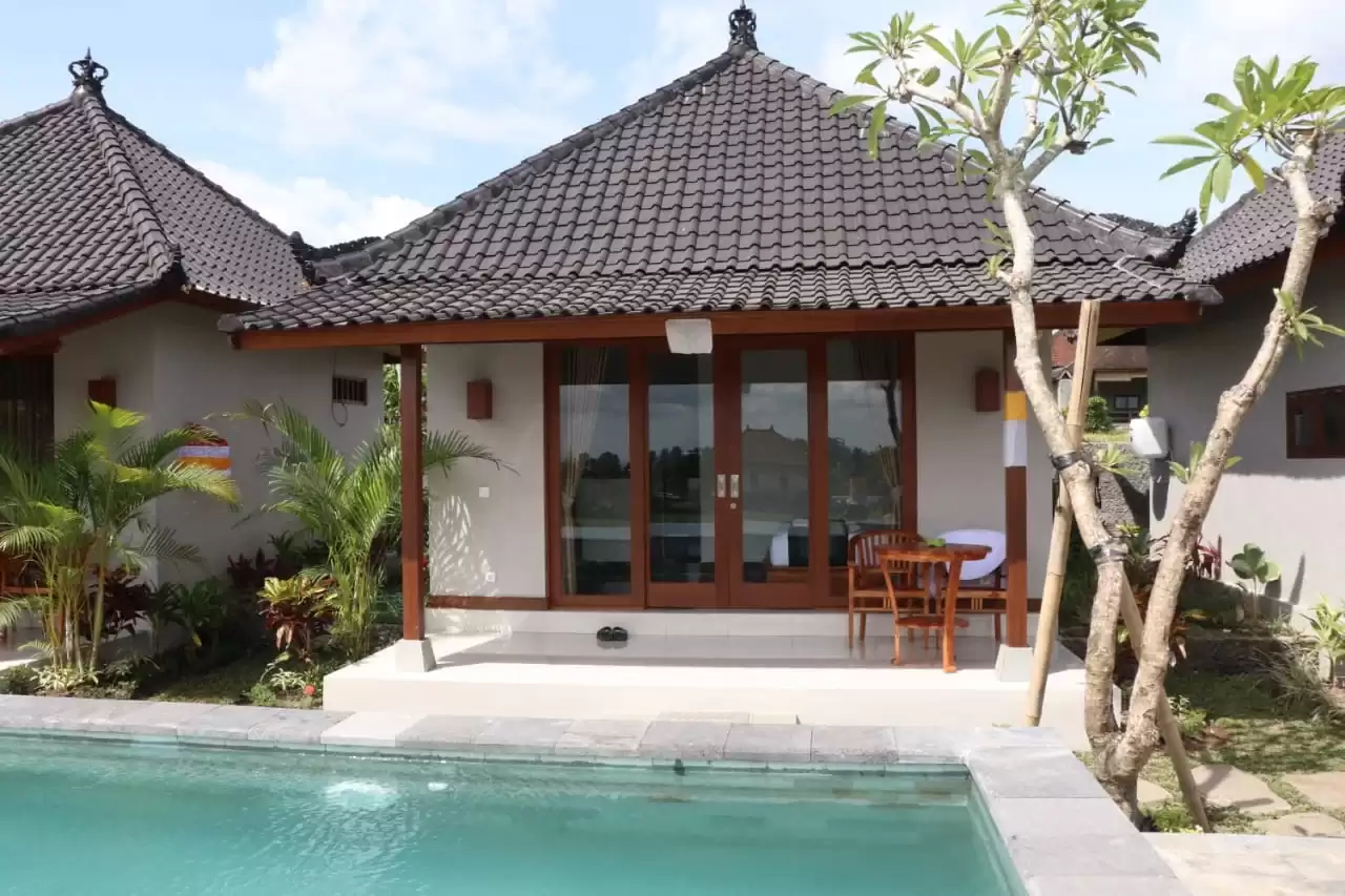 Deluxe Bungalow with Pool View