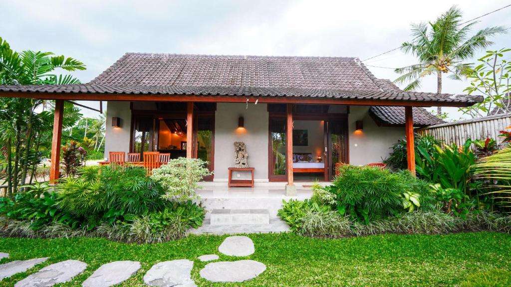 A Peaceful Cottage Stay in Ubud Surrounded by Nature