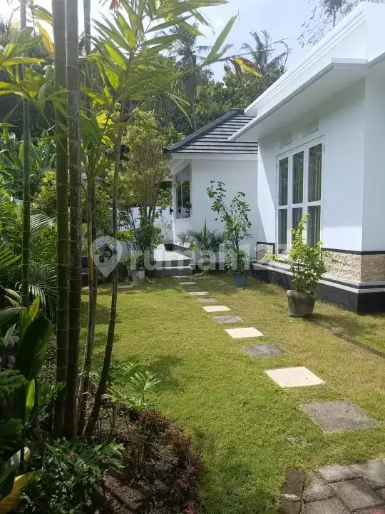 Vila Pribadi 3 Kamar Tidur, Berjarak Dekat dengan Pantai