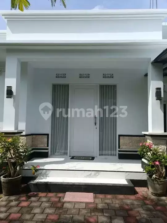 Vila Pribadi 3 Kamar Tidur, Berjarak Dekat dengan Pantai