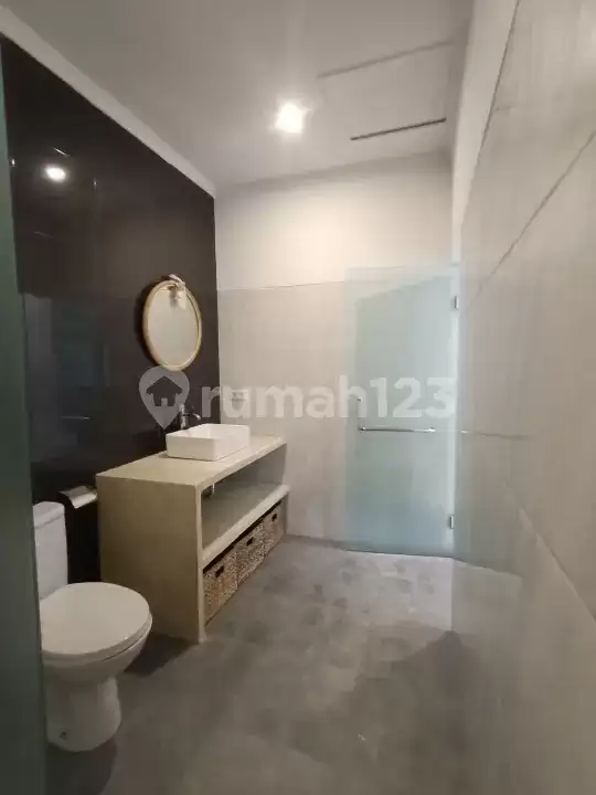 Vila Pribadi 3 Kamar Tidur, Berjarak Dekat dengan Pantai