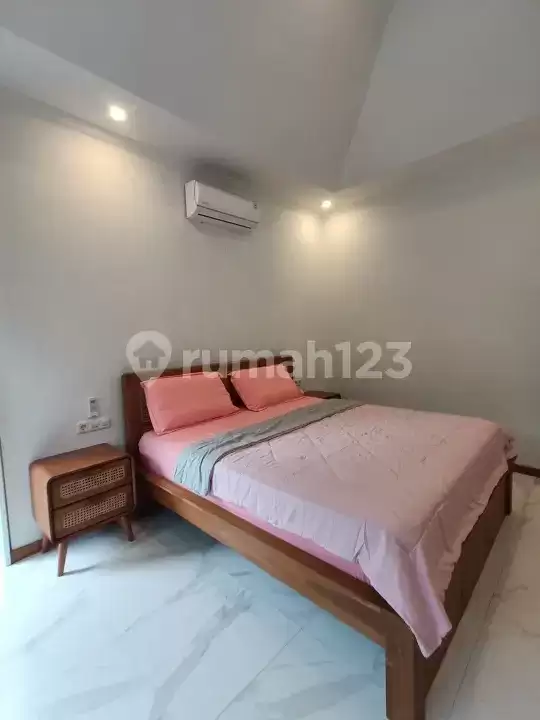 Vila Pribadi 3 Kamar Tidur, Berjarak Dekat dengan Pantai