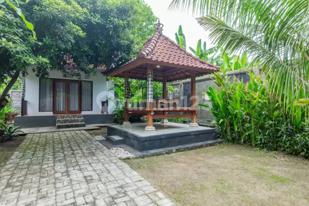Villa Liburan 2 Kamar Tidur di Pusat Pantai Pemuteran Cocok untuk Snorkeling dan Diving