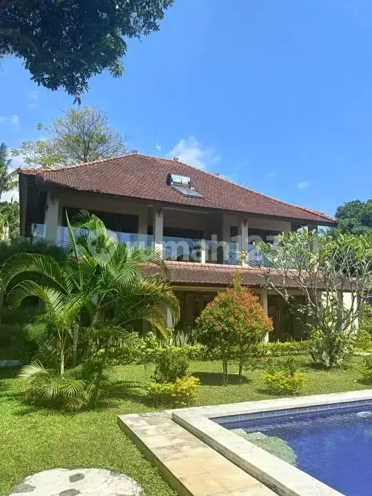 Villa Mewah 3 Kamar Tidur dengan Green dan Ocean View di Lovina