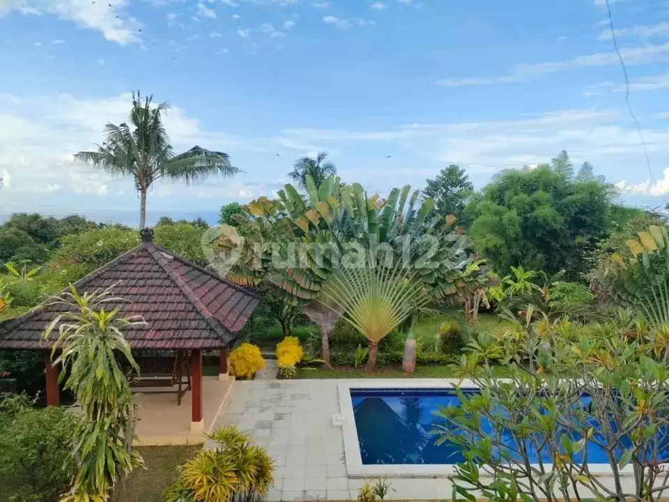 Villa Mewah 3 Kamar Tidur dengan Green dan Ocean View di Lovina