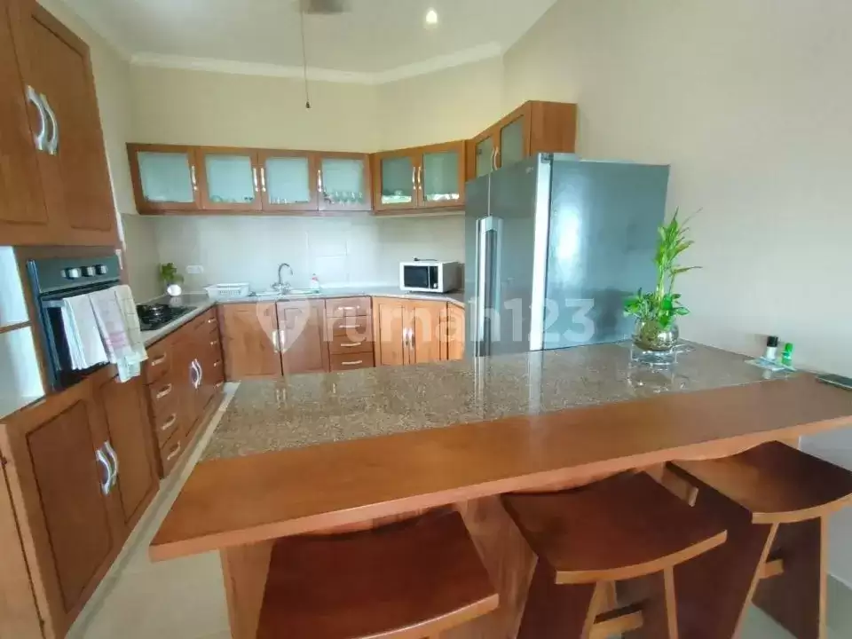 Villa Mewah 3 Kamar Tidur dengan Green dan Ocean View di Lovina