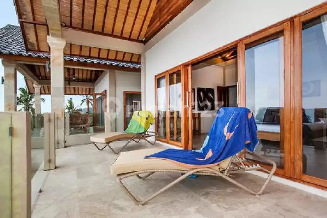 Villa Super Ocean View 4 Kamar Tidur di Area Premium Lovina