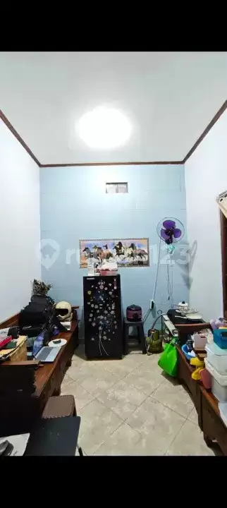 Rumah 2 Lantai 5 Kamar di Pusat Kota Singaraja Dekat Kantor Bupati