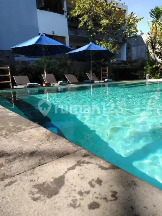 Villa Tropis Privat 3 Kamar Tidur di Area Potensial
