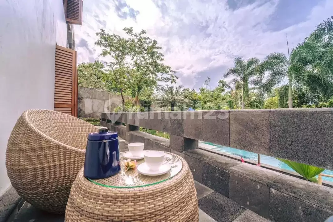 Villa Tropis Privat 3 Kamar Tidur di Area Potensial