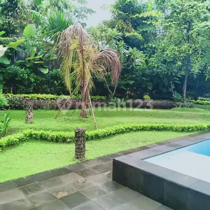 Villa Tropis Privat 3 Kamar Tidur di Area Potensial