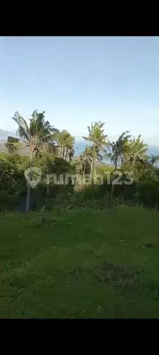 Tanah dengan View Laut Fantastis di Jalan Aspal Tigawasa, Lovina