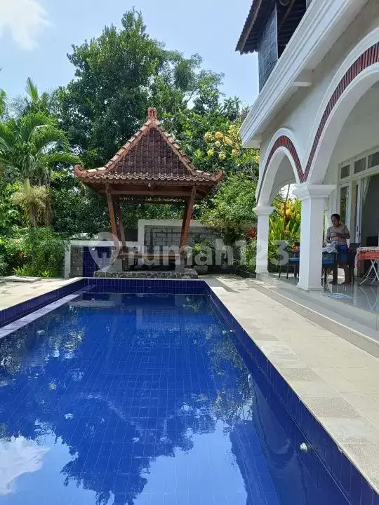 Villa Modern 3 Kamar Tidur Gaya Meksiko–Joglo dengan Ocean View di Lovina
