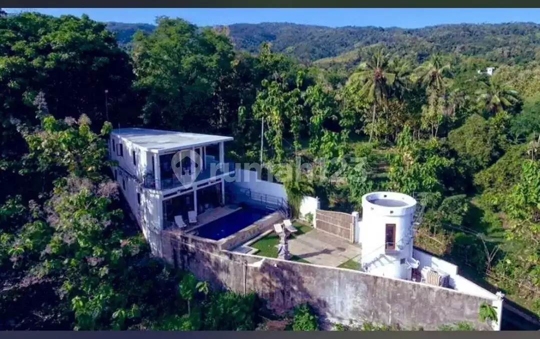 Villa Ocean View 3 Kamar Tidur dengan Desain Ikonik di Kayuputih, Lovina