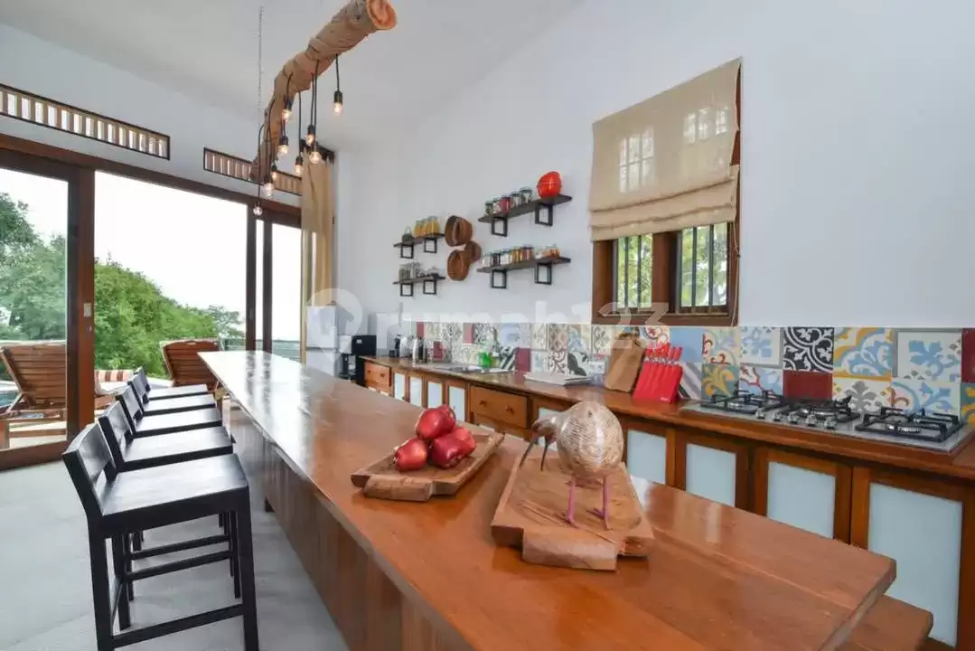 Villa Ocean View 3 Kamar Tidur dengan Desain Ikonik di Kayuputih, Lovina