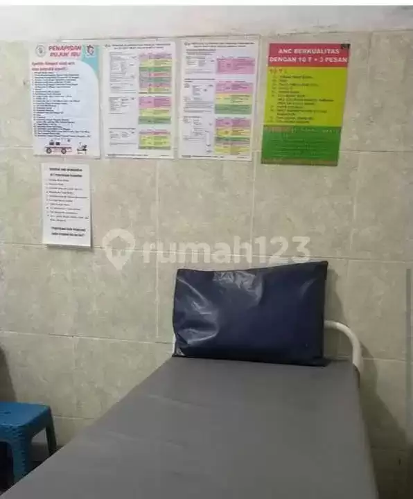 Rumah 8 Kamar Tidur Walking Distance ke Pantai dan Pepito di Lovina