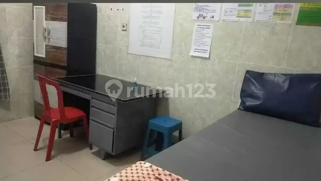 Rumah 8 Kamar Tidur Walking Distance ke Pantai dan Pepito di Lovina