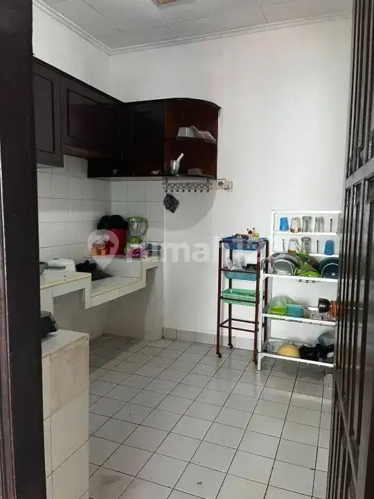 Villa Modern 2 Lantai di Denpasar Timur Dekat Pantai Padang Galak