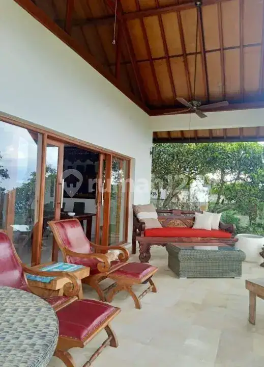 Villa Modern 3 Kamar Tidur dengan View Laut Fantastis Dekat Pusat Lovina