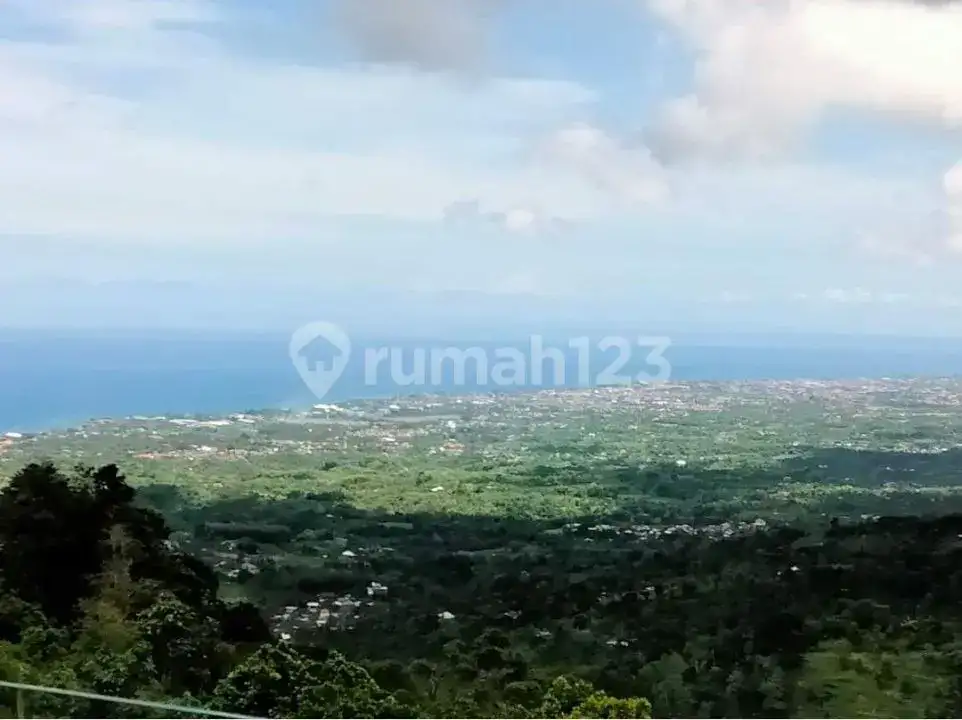Villa Modern 3 Kamar Tidur dengan View Laut Fantastis Dekat Pusat Lovina