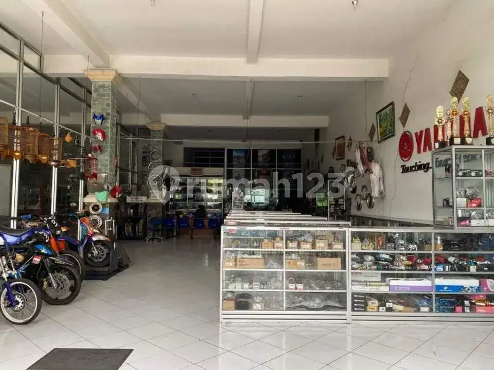 Ruko dan Rumah Pribadi Strategis di Pusat Singaraja Cocok untuk Usaha