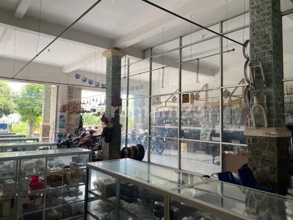 Ruko dan Rumah Pribadi Strategis di Pusat Singaraja Cocok untuk Usaha