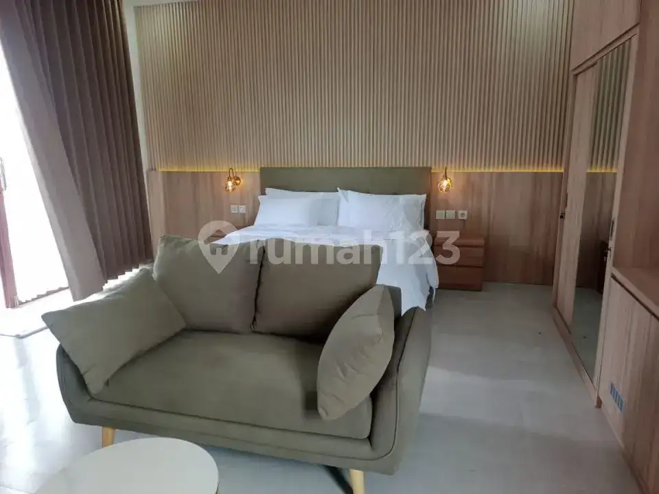 Villa Baru 2 Lantai dengan View Sawah dan Perbukitan di Central Lovina